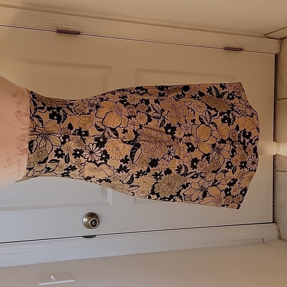 Anonymous Tan and Black Floral Strapless Dress, Size Jr. 5. EUC - Picture 4 of 6